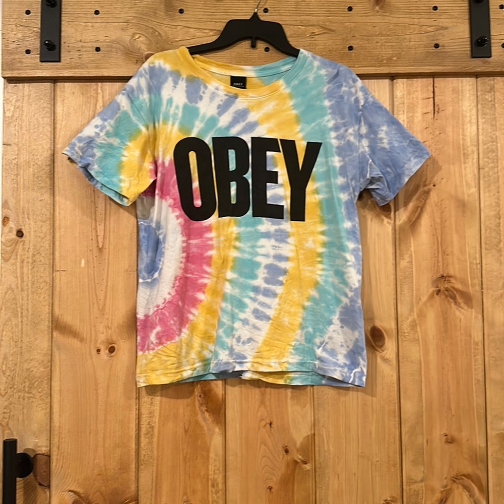 Obey Mom Jeans Tie Dye T-shirt